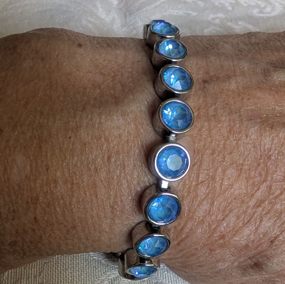 Touchstone Ice Bracelet Blue EUC